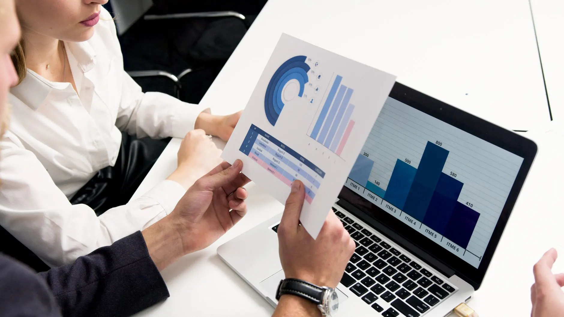 从茶园到茶杯：如心茗茶茶叶生产工艺与质量管控要点