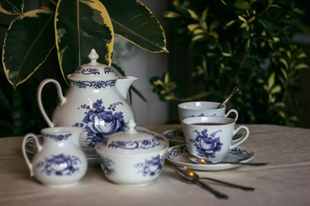大连甘井子区茶叶选购指南:如心茗茶商行解析绿茶与红茶的品质差异正文配图 2