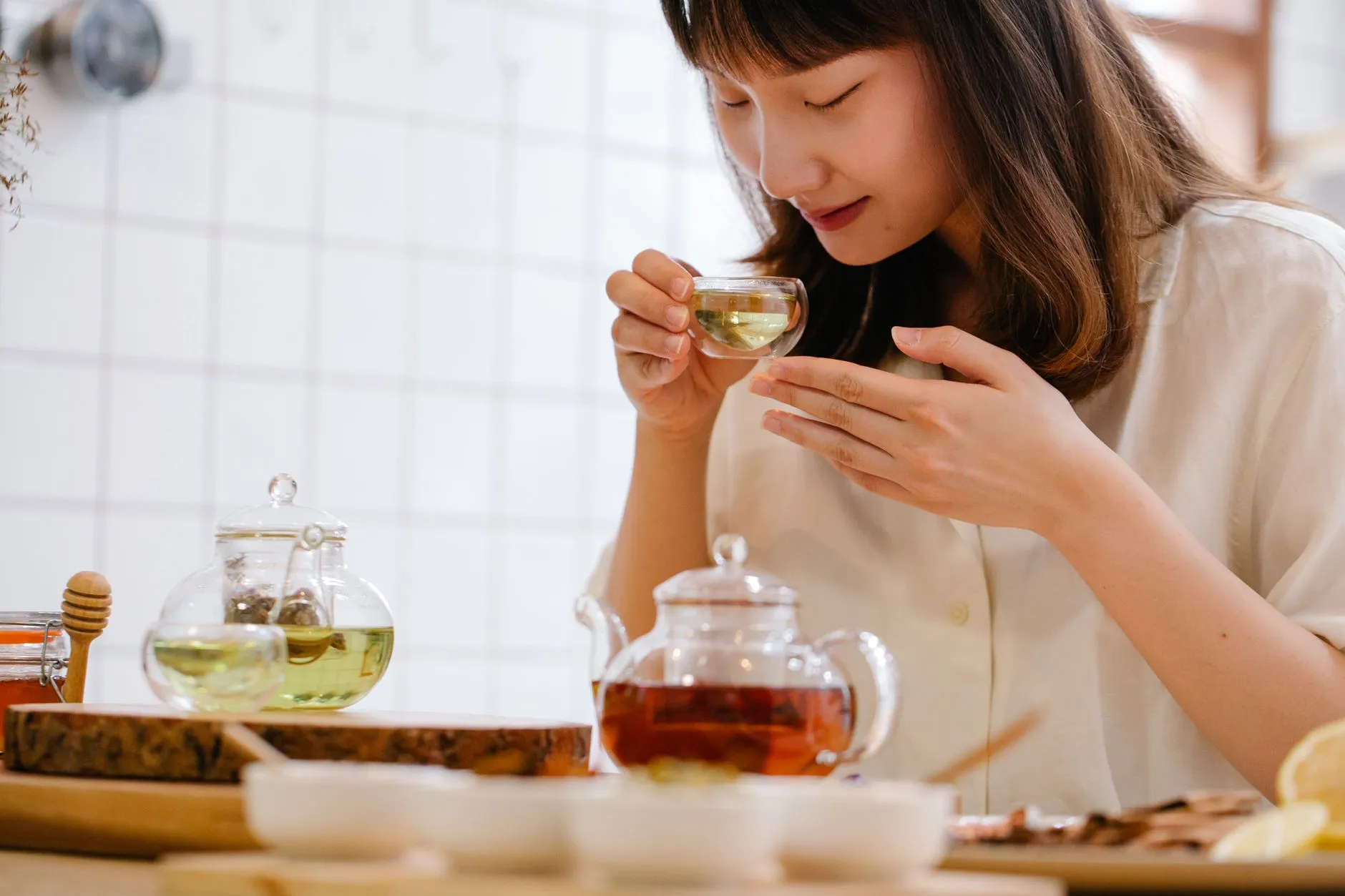 大连茶叶选购指南：如心名茶教你从香气与汤色辨别茶叶品质正文配图 1